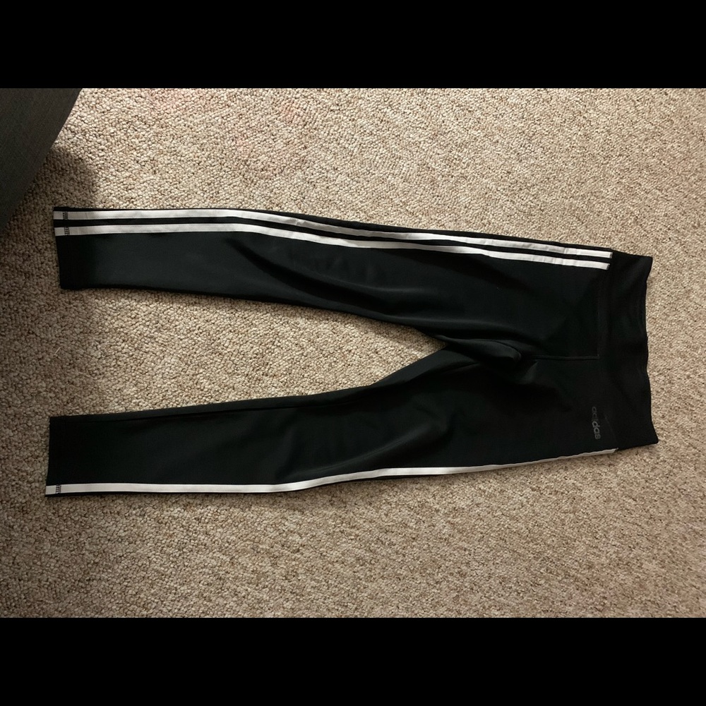 Adidas 3 stripes leggings